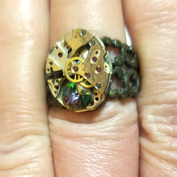 Vintage Steampunk Rainbow Crystal Ring - Picture 6 of 7